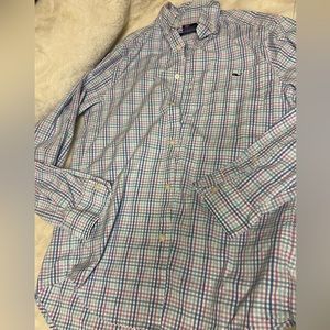 * Gently used Vineyard Vines men’s checkered classic fit tucker button down XS